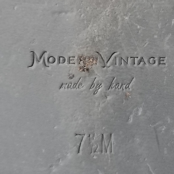 Modern Vintage Sandals - Picture 6 of 6